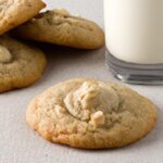 Crunchy Delight: The Secrets Behind Macadamia Nut Cookies