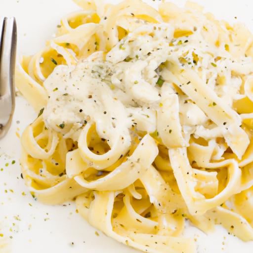 Fettuccine Alfredo: Creamy ​Comfort in Every‌ Twirl