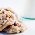 Crunchy Delights: The Art of Perfect Macadamia Nut Cookies