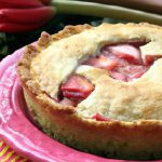 Strawberry Rhubarb Pie: A Tangy-Sweet Classic Delight